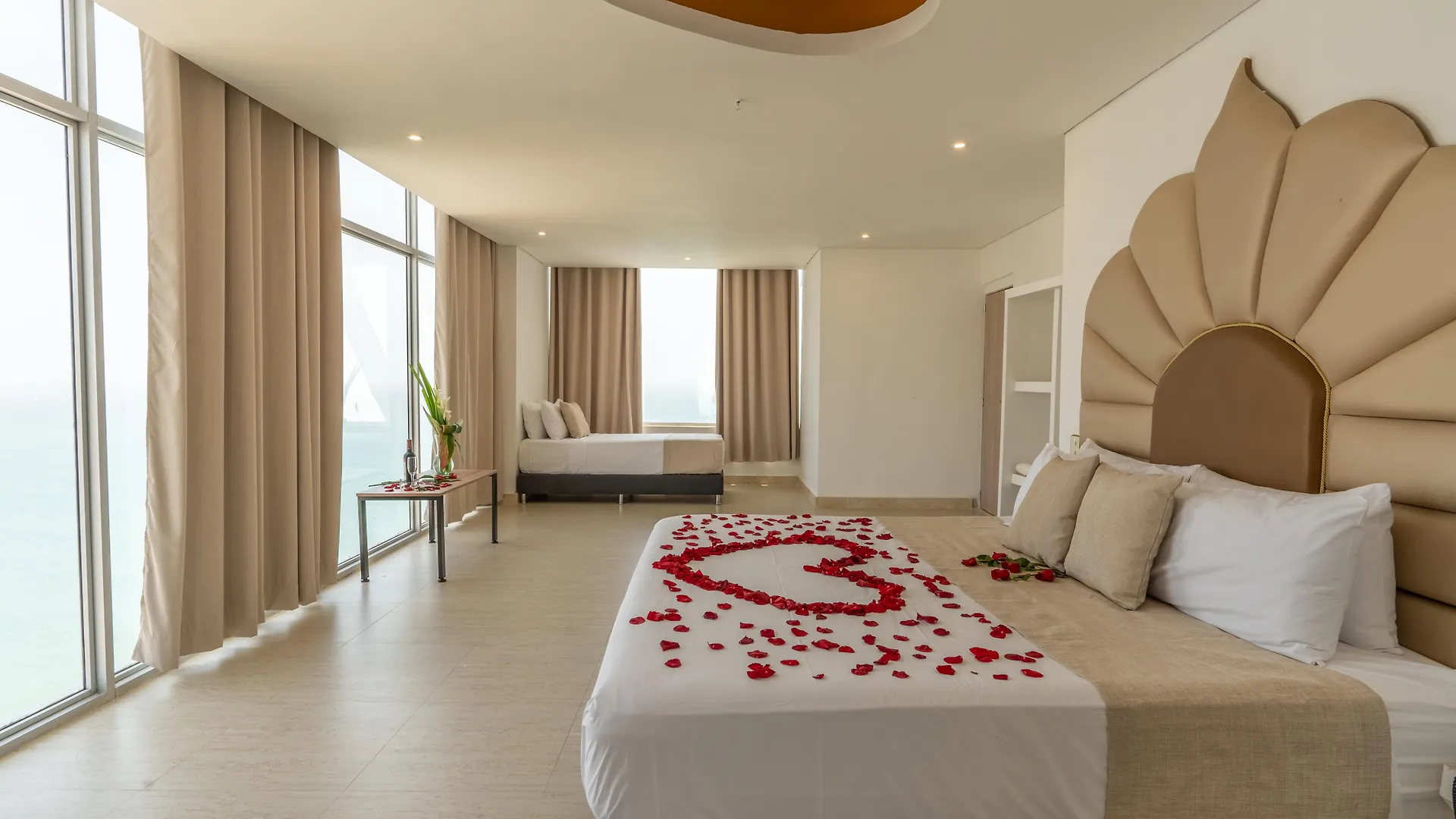 Hotel Cartagena Dubai 4*,